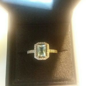 Sterling silver topaz ring sz 7